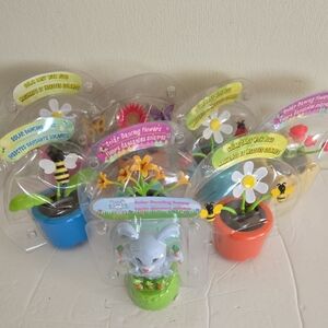 Solar Dancing Eight Bunny Flower Garden